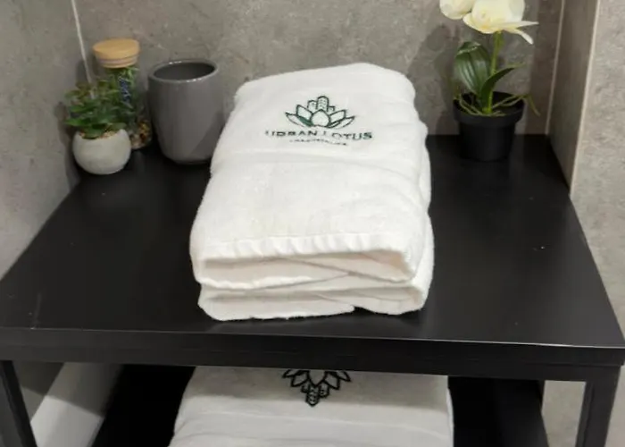 Urban Lotus , Self Check-in Τίρανα