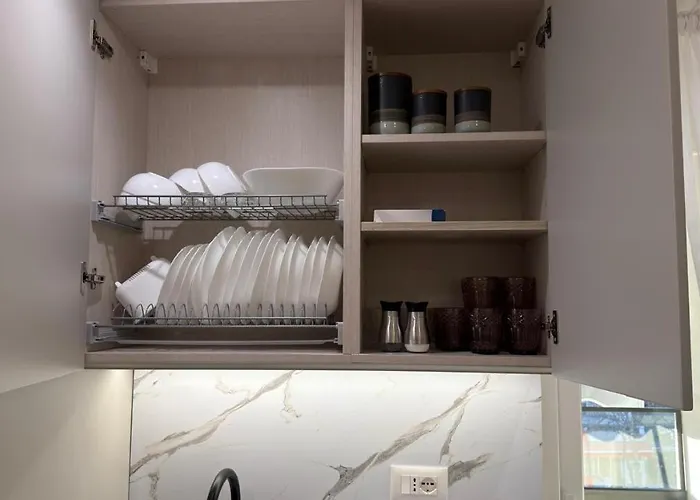 Urban Lotus , Self Check-in Τίρανα