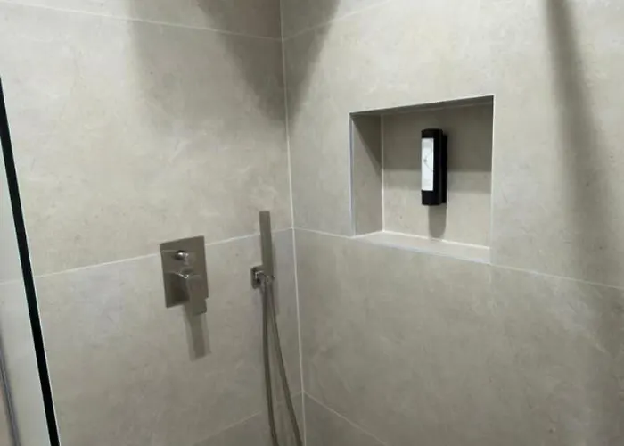 Urban Lotus , Self Check-in *