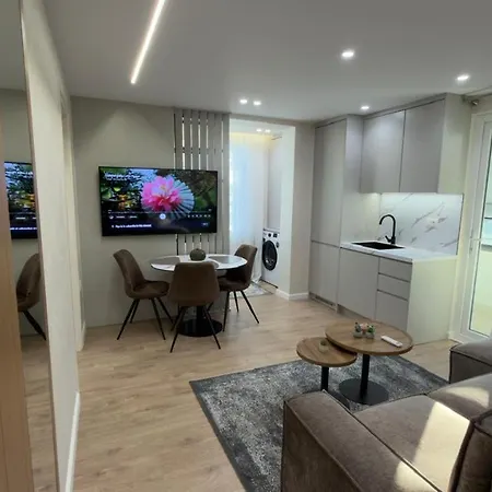 Urban Lotus , Self Check-in Appartement Tirana
