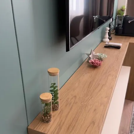 Urban Lotus , Self Check-in *