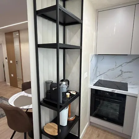 Urban Lotus , Self Check-in Apartment