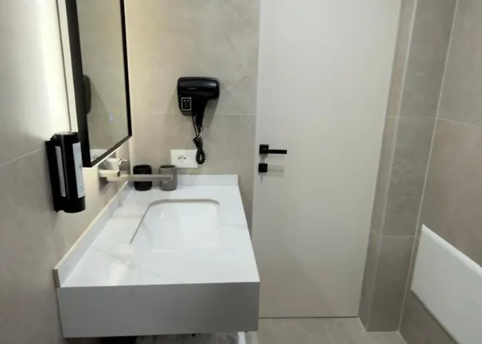 Urban Lotus , Self Check-in Apartment Tirana