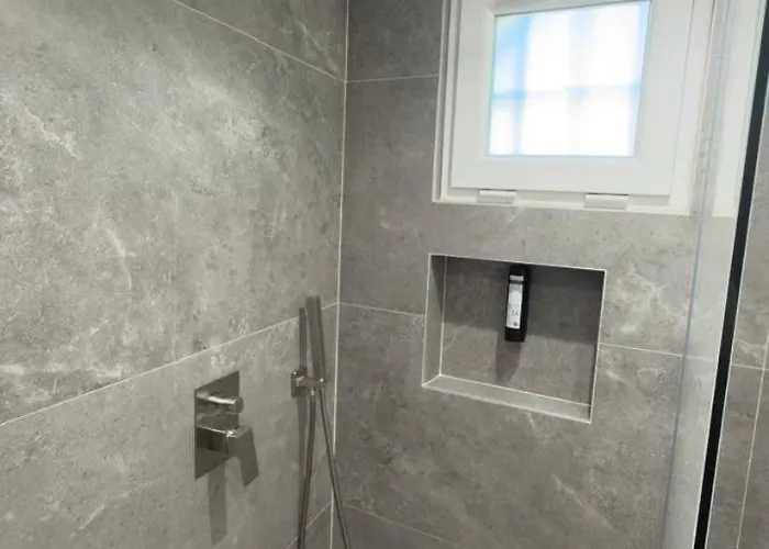 Urban Lotus , Self Check-in Apartment Tirana