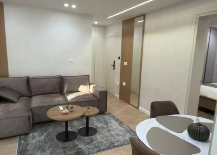 Urban Lotus , Self Check-in Apartment *