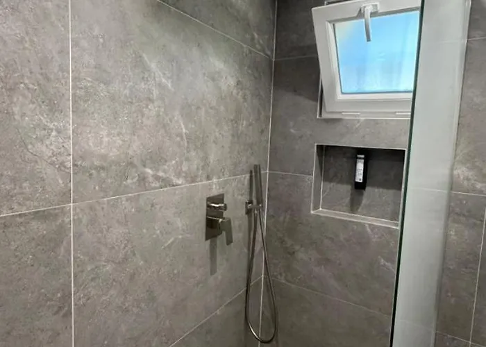 Urban Lotus , Self Check-in * Tirana