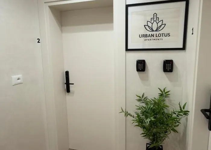 Urban Lotus , Self Check-in Apartment *